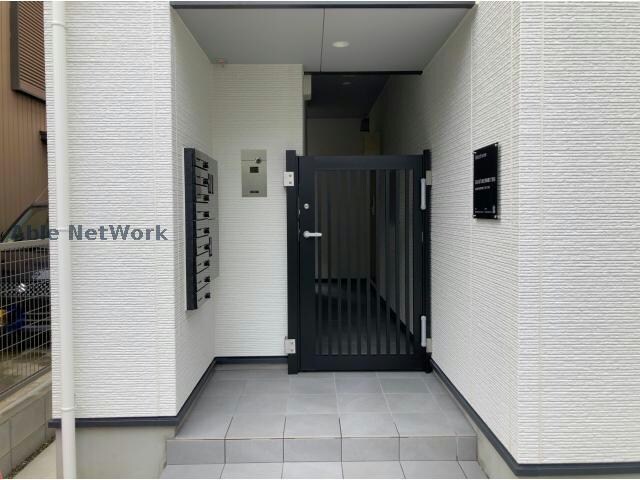 物件外観写真3　(オートロック)