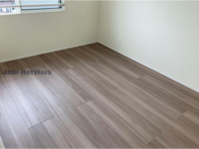 物件内観写真17　(洋室6.7帖)