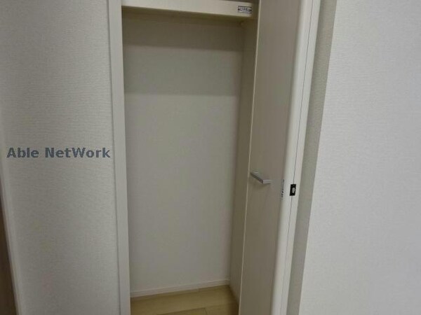 収納(同型モデル)