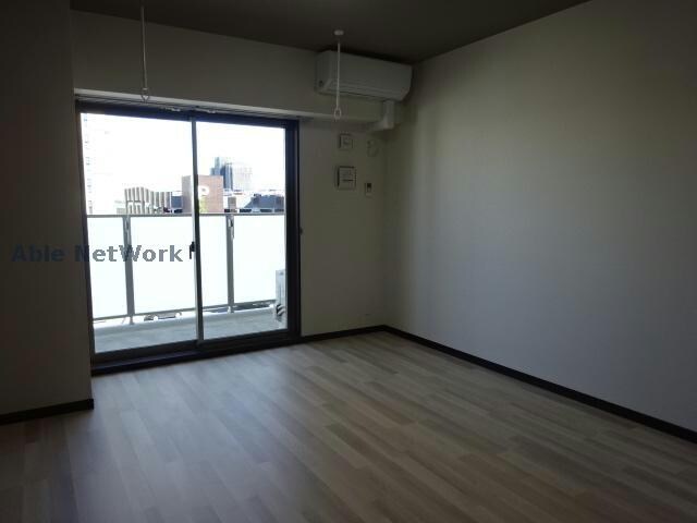 物件内観写真2　(同型モデル)