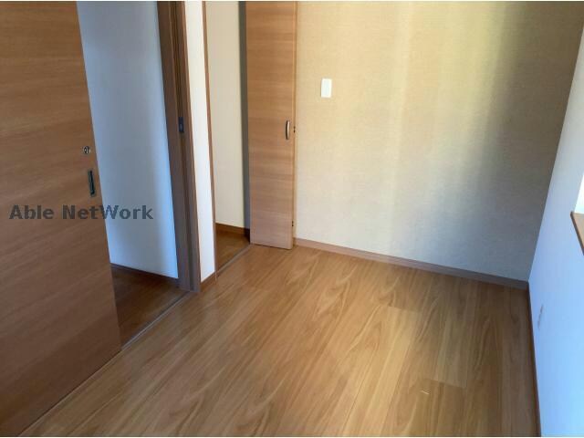 物件内観写真10　(1階：洋室4.5帖)