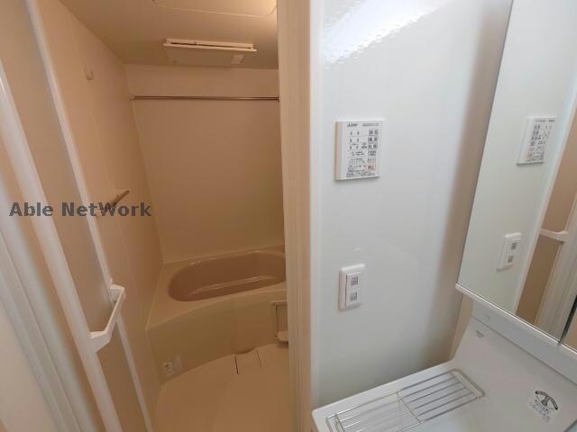 物件内観写真13　(同型モデル)