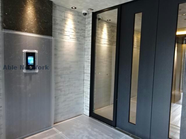 物件外観写真3　(オートロック)