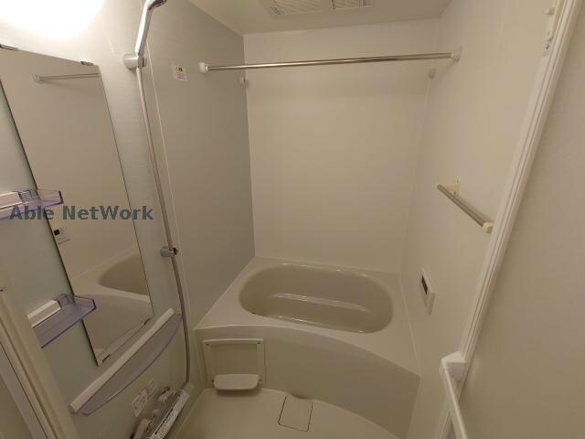 物件内観写真5　(同型モデル)