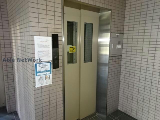物件外観写真10　(エレベーター)