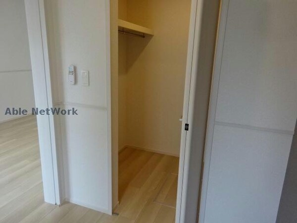 収納(同型モデル)