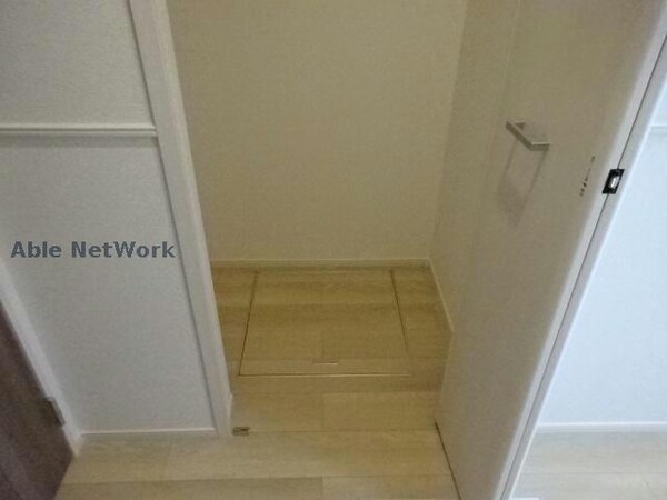 収納(同型モデル)