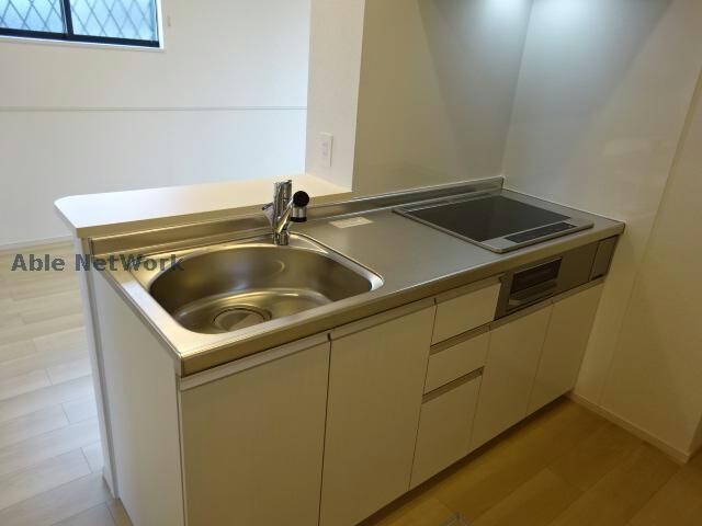 物件内観写真4　(同型モデル)