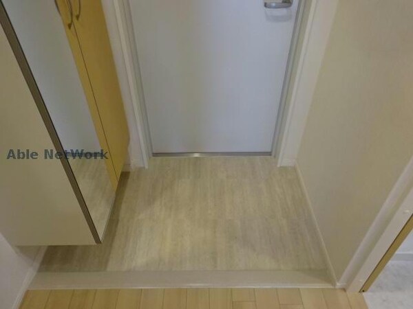 玄関回り(同型モデル)