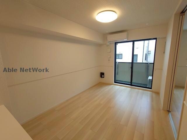 物件内観写真2　(同型モデル)