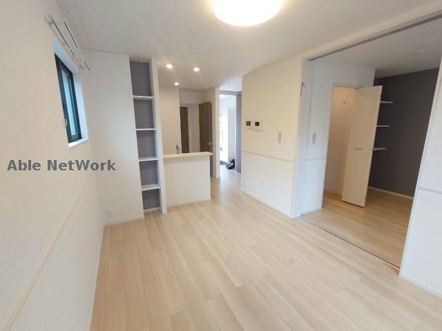 物件内観写真3　(同型モデル)