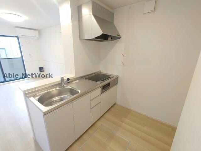 物件内観写真4　(同型モデル)