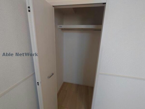 収納(同型モデル)