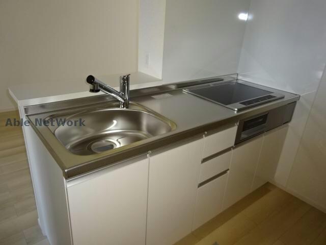 物件内観写真3　(同型モデル)