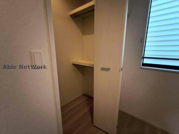 収納(同型モデル)