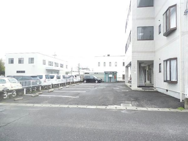 駐車場(駐車場)
