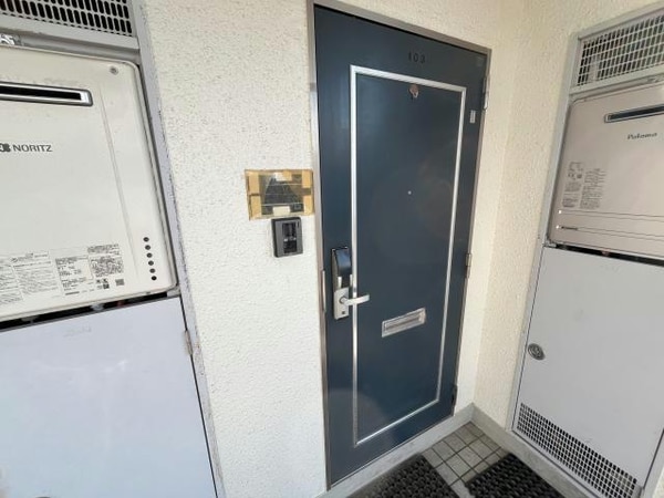 玄関回り