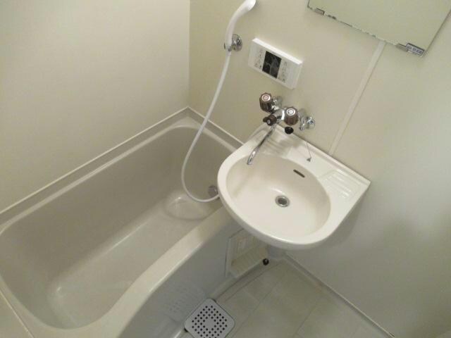 物件内観写真11　(浴室)