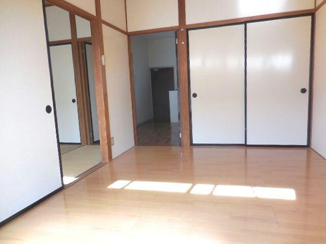 物件内観写真5　(洋室)