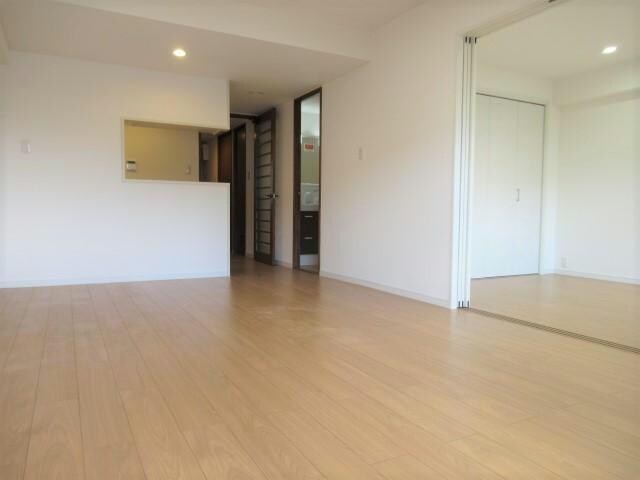 物件内観写真2　(別室参照)