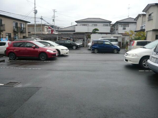 駐車場(舗装駐車場)