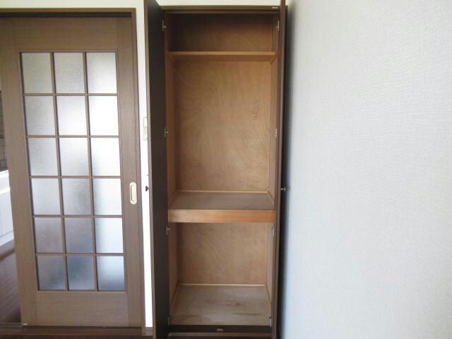 物件内観写真11　(（別部屋参照）)