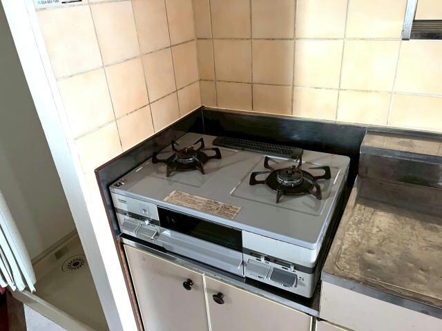 物件内観写真20　(ガスコンロ残置物)