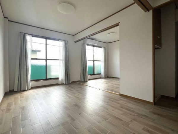 リビングダイニング