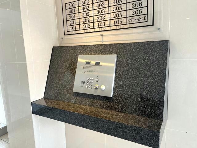 物件外観写真4　(オートロック)