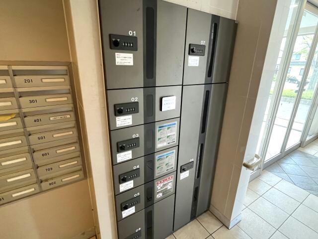 物件外観写真5　(宅配ボックス)