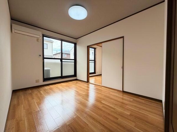 リビングダイニング