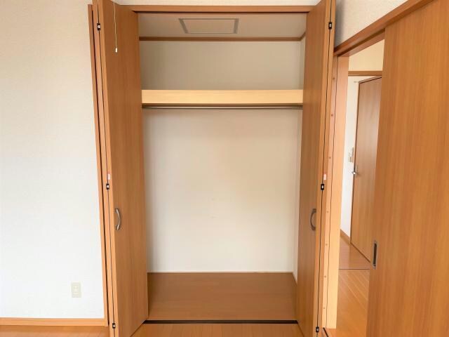 物件内観写真10　(クローゼット)