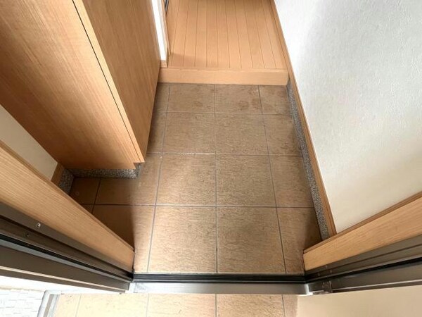 玄関回り(※別部屋イメージ)