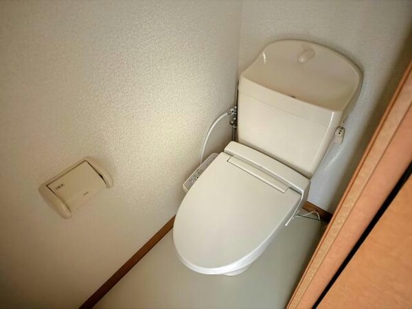 トイレ(※別部屋イメージ)