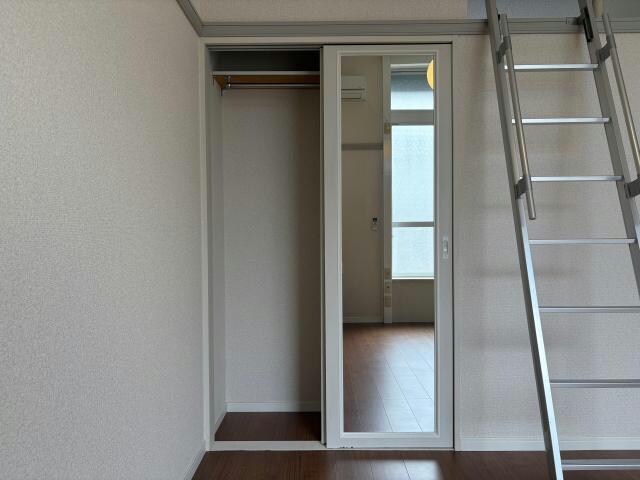 物件内観写真10　(クローゼット)