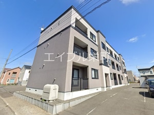 アベニールイースト外観写真