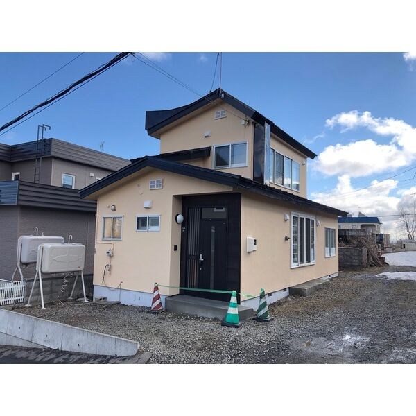 稲穂4条2丁目貸家