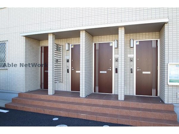 エントランス部分(A棟玄関)