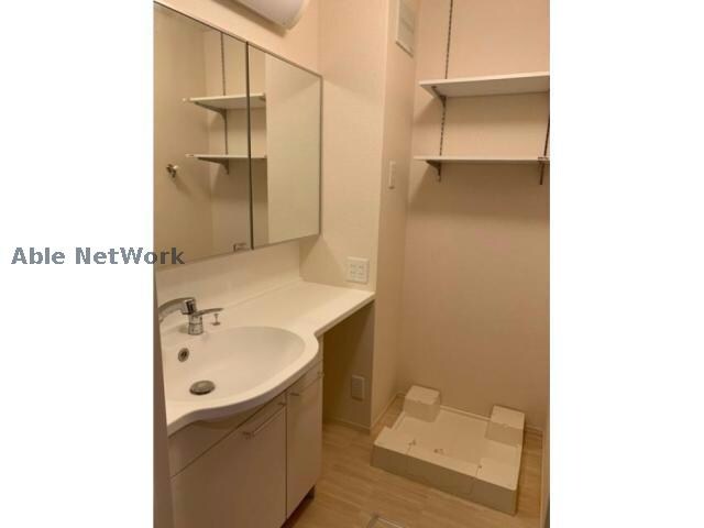 物件内観写真12　(※別室参考画像)