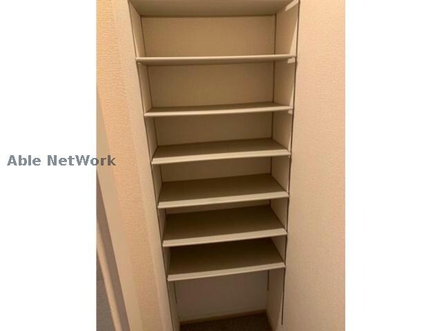 物件内観写真16　(※別室参考画像)