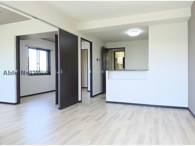 物件内観写真5　(※同型別物件参考写真)