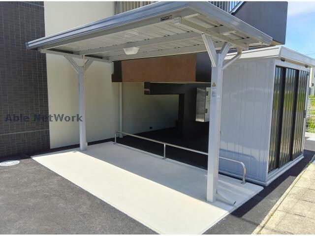 物件外観写真4　(※同タイプ参考写真)