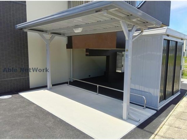 駐輪場(※同タイプ参考写真)