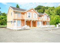 イーストワンの外観写真