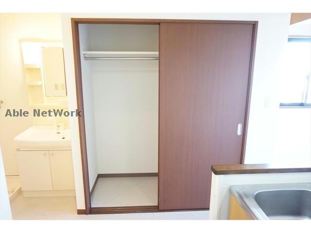 物件内観写真7　(同型タイプ)