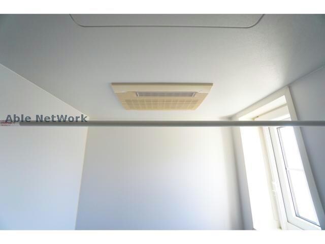 物件内観写真16　(（同型タイプ）)