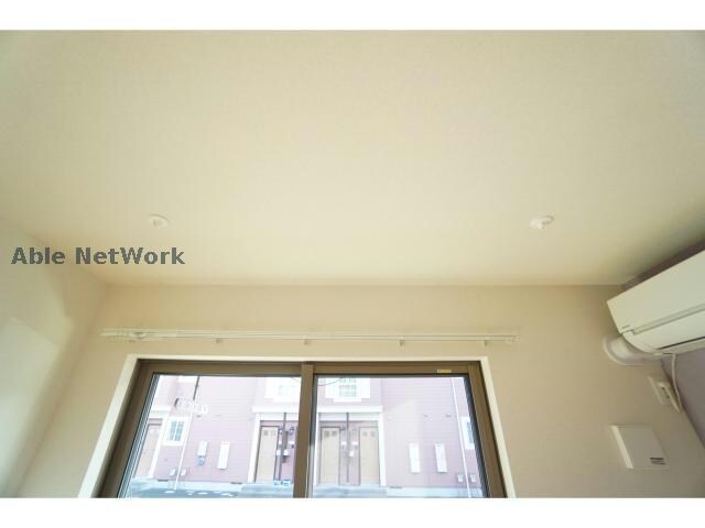 物件内観写真13　(同型タイプ)