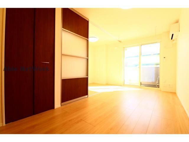 物件内観写真6　(同型タイプ)