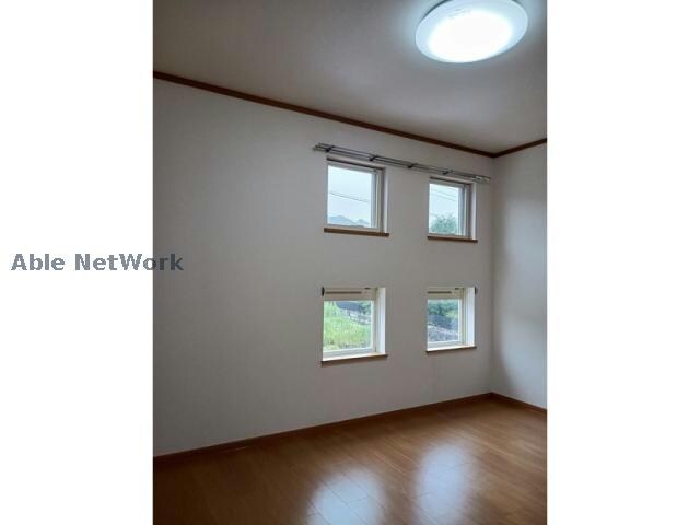 物件内観写真9　(同型タイプ)