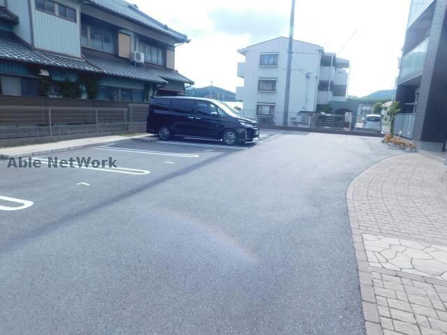 ディアコート桜の駐車場